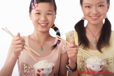 Chế độ ăn cho tuổi dậy thì