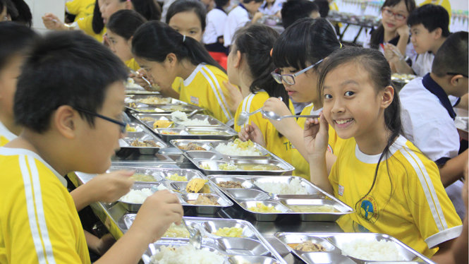 bữa phụ ở trường học