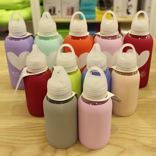 binh nuoc thuy tinh sac mau miniso japan