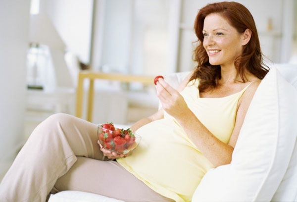 Thực phẩm ngày Tết mẹ bầu cần nói "không"