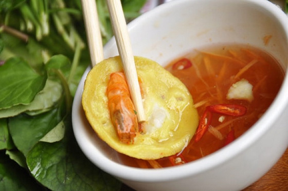 Người suy thận mạn hạn chế ăn mặn