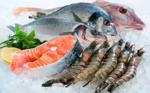 cá và hải sản cung cấp nhiều omega-3