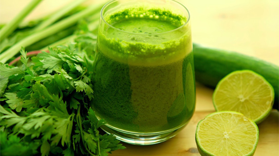 6 loại sinh tố giúp bạn cải thiện chứng đau lưng