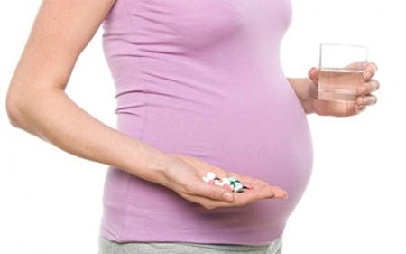 1 Bà bầu làm gì để bảo vệ thai nhi khi trời trở lạnh